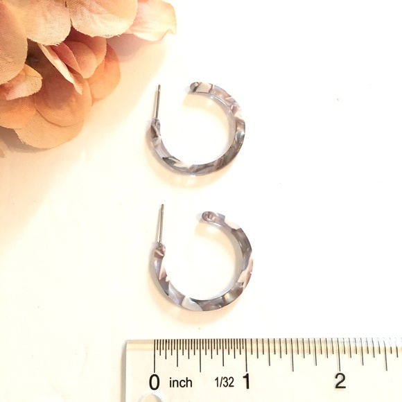 Gray Mini Resin Hoop Earrings - Picture 3 of 6